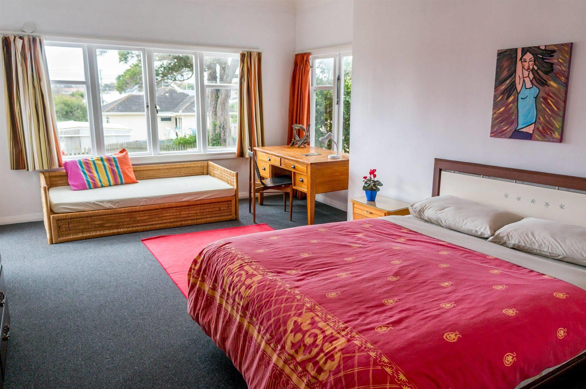 42B College House Vandrarhem Whanganui Exteriör bild
