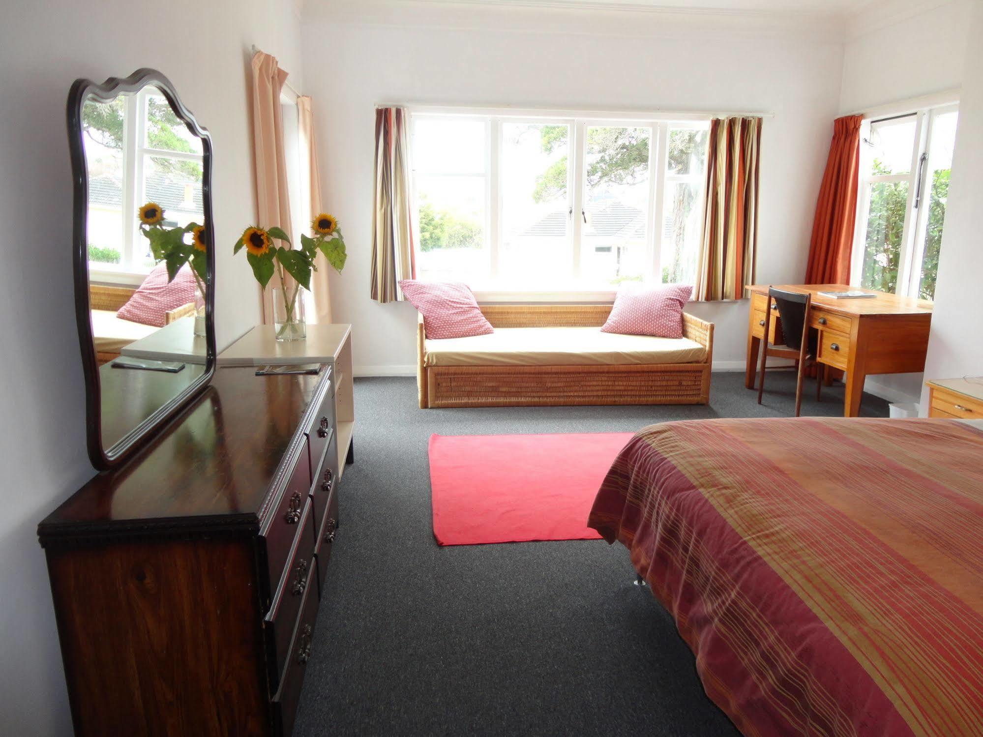 42B College House Vandrarhem Whanganui Exteriör bild